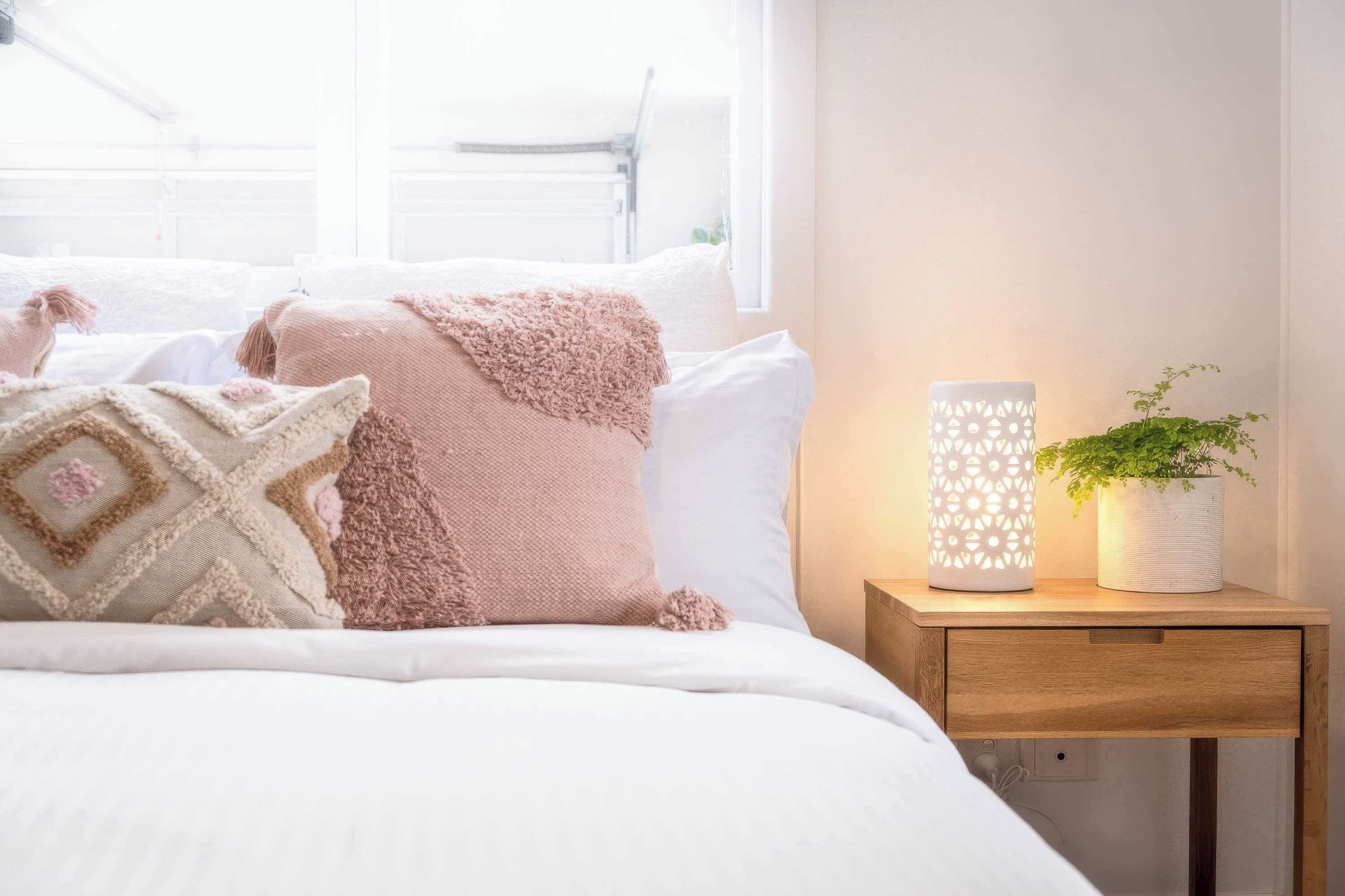 4 habitaciones, escritorio, tabla de planchar con plancha y wifi 