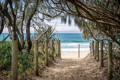 Coastal Getaway Across From Dicky Beach