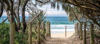 Coastal Getaway Across From Dicky Beach