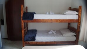 2 bedrooms, desk, free WiFi - CASA GORETE PRAIA DAS DUNAS RESIDENCE CLUB (Cabo Frio)