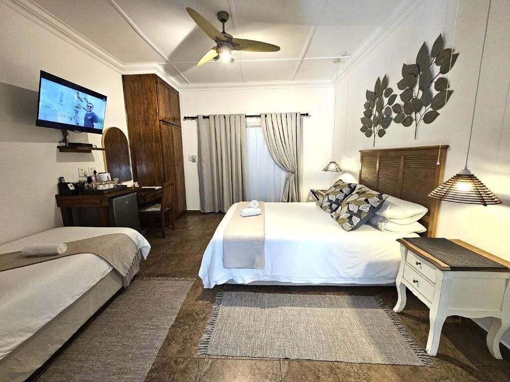Deluxe-Doppelzimmer, 1 Schlafzimmer, Terrasse, Gartenblick (Spa-bath) | Bettwäsche aus ägyptischer Baumwolle, hochwertige Bettwaren