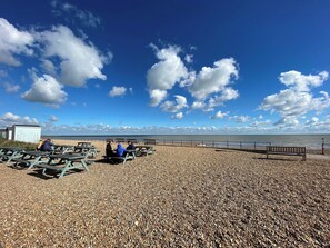 Beach - 3 bedroom accommodation in Kingsdown, near Deal (Kingsdown, near Deal)