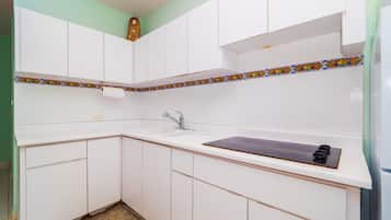 雪櫃、微波爐、爐具、咖啡機/沖茶器