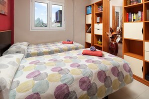 5 chambres, fer et planche à repasser, Wi-Fi gratuit, draps fournis