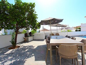 Outdoor dining - Villa 'Casa Isabella Luxury' with Sea View, Wi-Fi and Air Conditioning (Nerja)