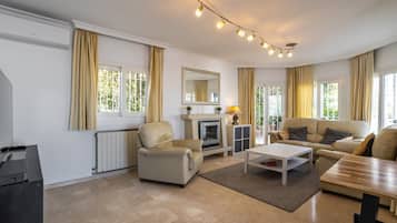 Fernseher, DVD-Player