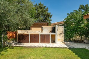 Property grounds - Holiday Home Casa Cò with Sea View, Garden, Terrace & Wi-Fi (Costa Rei)