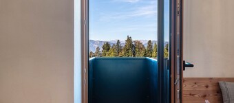 Appartement de vacances Hof im Thal Apt Linde avec vue sur les montagnes, balcon et Wi-Fi.