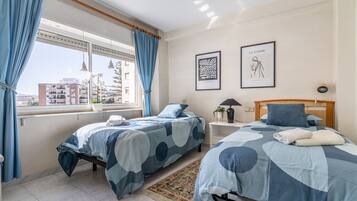 2 habitaciones, tabla de planchar con plancha y wifi gratis