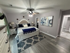 2 bedrooms, iron/ironing board, travel crib, free WiFi
