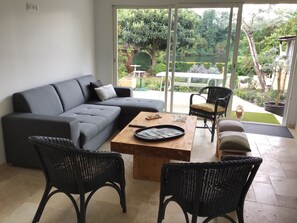 TV - THE FOUR SEASONS N°1 (Bergerac)