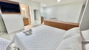 Quarto superior | Wi-Fi de cortesia, roupa de cama