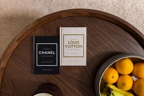 Apartment, 2 Queen Beds | 2 bedrooms, iron/ironing board, travel crib, free WiFi