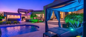 4.5 Million Mouth Watering Millionaire Mansion+Gym+SportCourt+Putting Grn+Casita