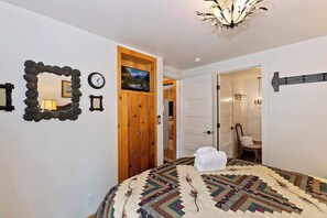 3 عدّة غرف نوم وواي فاي وملاءات أسرّة