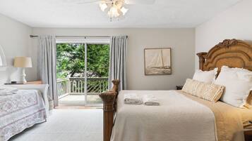 3 bedrooms, desk, iron/ironing board, travel cot