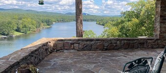 "Honey's Condo" Stunning Lake Catherine Views with 2 Masters