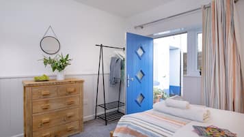 1 quarto, Wi-Fi de cortesia, roupa de cama