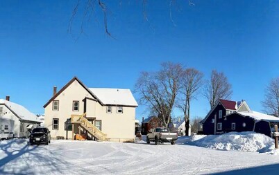 Hurley, 1 block from Famous Silver Street