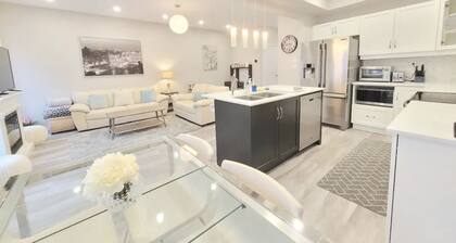 Beautiful & New 3 Bedroom Home – King bed - 2 Parking - 5 Mins of Hwy 401