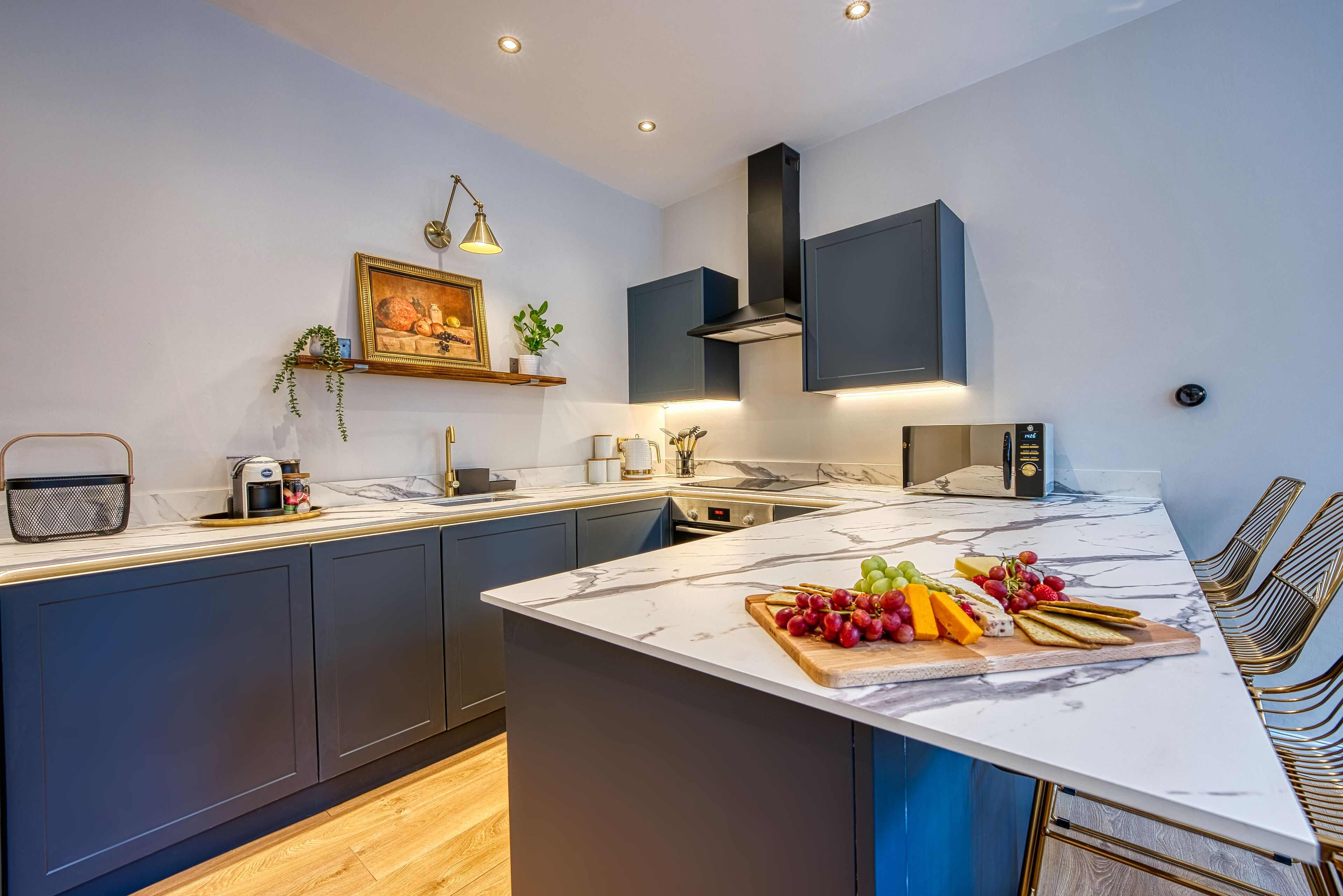 Apartment, 2 Bedrooms | Private kitchen | Fridge, microwave, coffee/tea maker, toaster