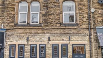 Bagian depan properti