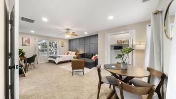 1 Schlafzimmer, Schreibtisch, Bügeleisen/Bügelbrett, kostenloses WLAN