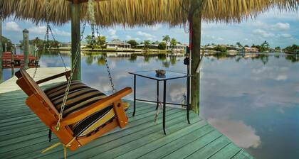 Stunning 4 Unit Property on Lake Louise With Private Pool