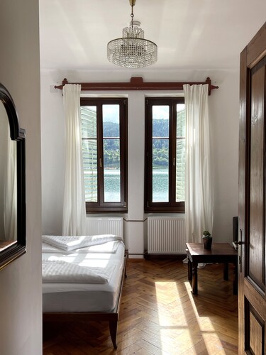 Apartment mit 1 Schlafzimmer, großem Balkon und fantastischem Seeblick 