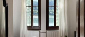 Apartment with 1 bedroom, large balcony and fantastic lake view 
