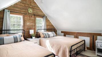 3 slaapkamers, een strijkplank/strijkijzer, wifi, beddengoed