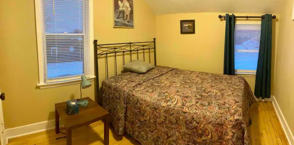 2 makuuhuonetta, ilmainen Wi-Fi, vuodevaatteet