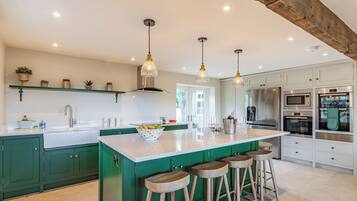 Lave-vaisselle, chaise haute