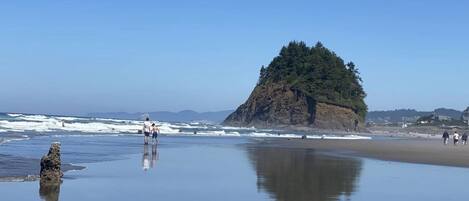 Beach nearby, beach towels