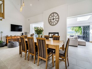 تناول الطعام