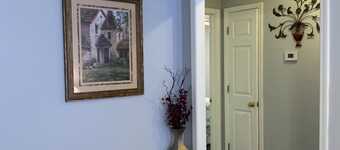 Peaceful 2 Bedroom 2 Full Bath Condo with convenient Location