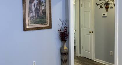 Peaceful 2 Bedroom 2 Full Bath Condo with convenient Location