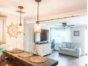 Smart TV, video-game console, Netflix, Hulu