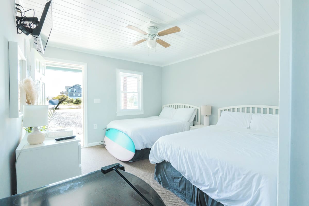Habitación doble clásica | Decoración personalizada y muebles diferentes