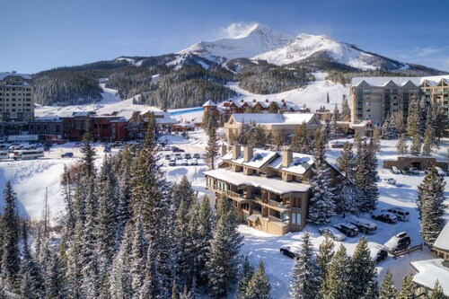 Slope-Side Stillwater Studio at Resort Base Area