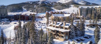 Slope-Side Stillwater Studio at Resort Base Area