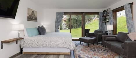 Bügeleisen/Bügelbrett, kostenloses WLAN, Bettwäsche