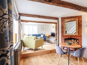 Living room - Wherry Cottage (Manningtree)