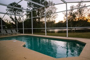 Beheizter Pool