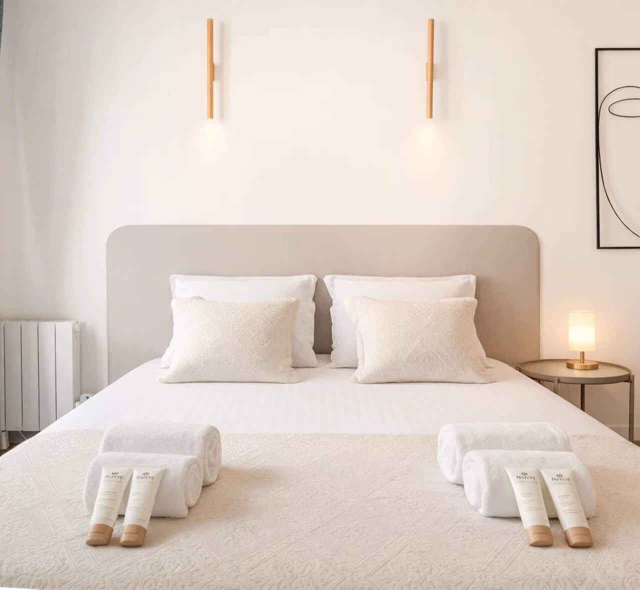 2 chambres, fer et planche à repasser, lit de bébé portatif, Wi-Fi