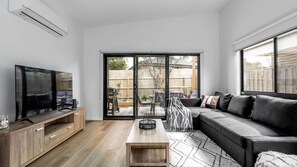 Smart TV, fireplace, DVD player