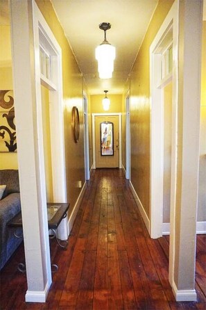 Interior - Genevieve's Place in Historic Roscoe Village (Coshocton)