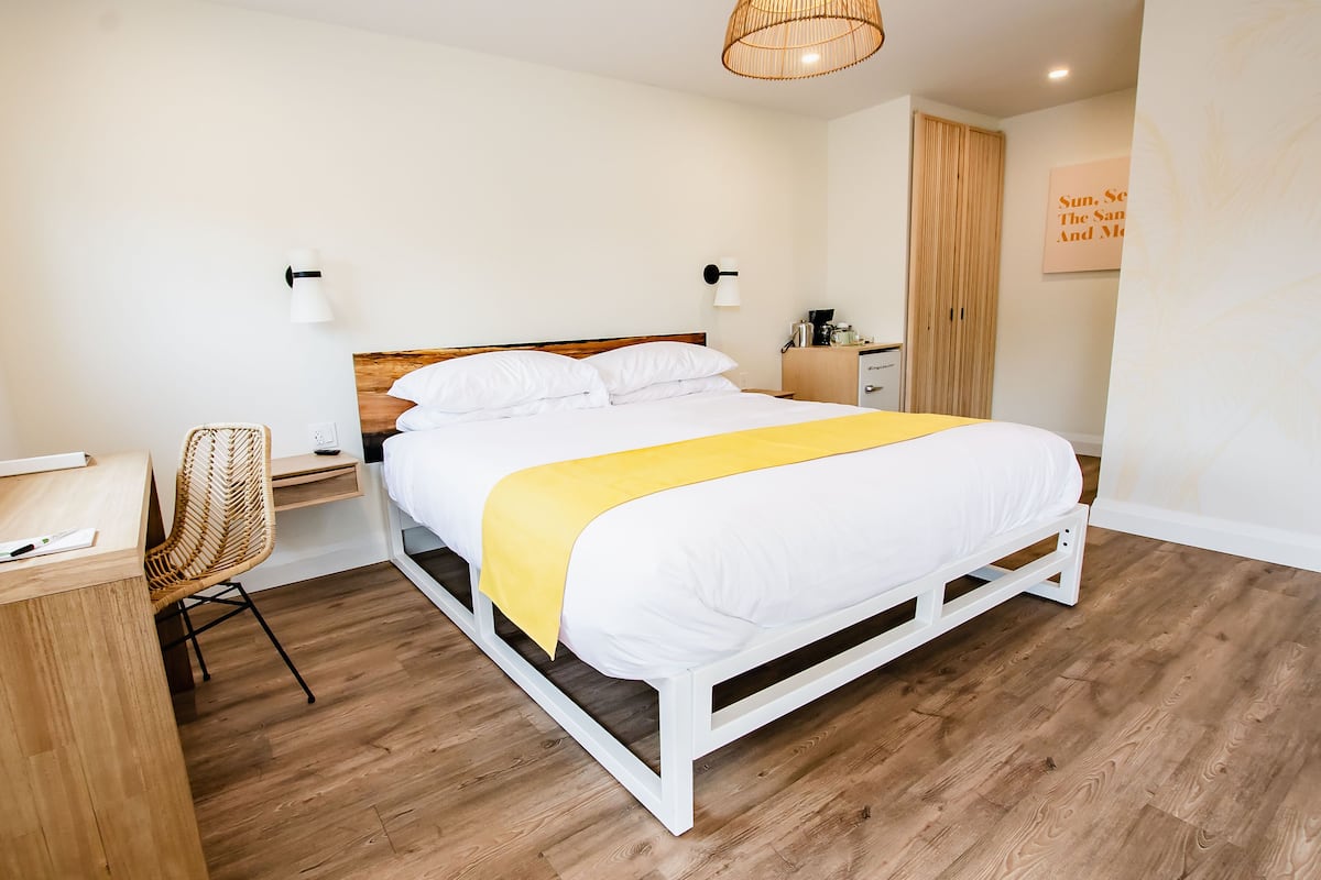 Habitación Premium, 1 cama King size | Caja de seguridad en la habitación y decoración personalizada
