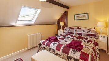 2 bedrooms, individually decorated, individually furnished, free WiFi