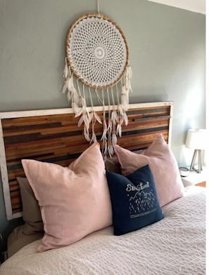 1 bedroom, desk, iron/ironing board, travel cot